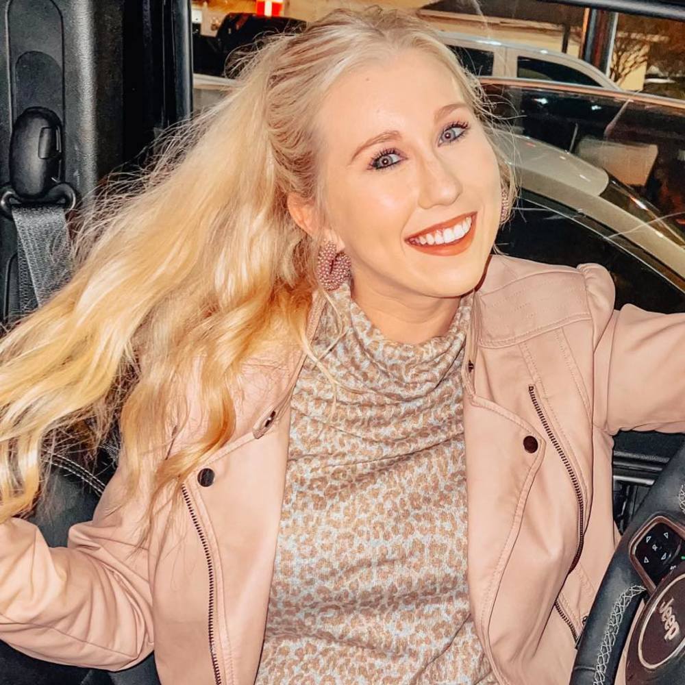 Meet your Posher, Lexie